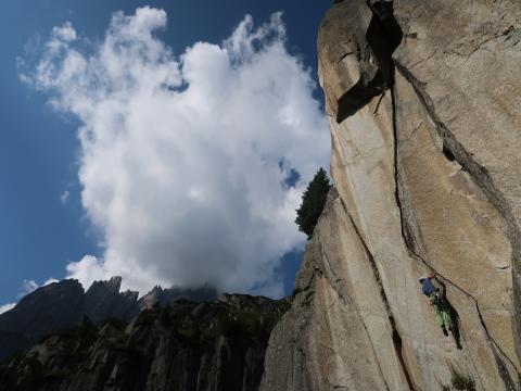 Bigwall-Erstbegehung in den Urner Alpen durch Alpinkader NRW